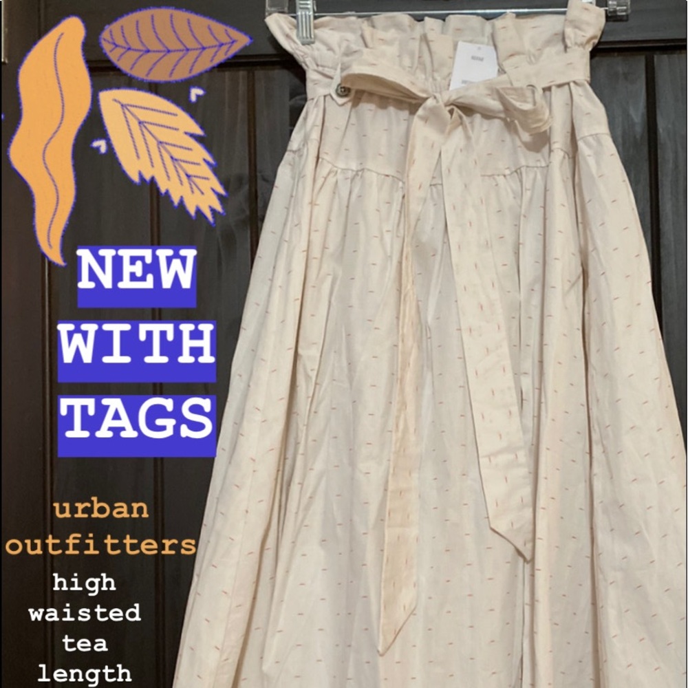 Cream high waisted skirt